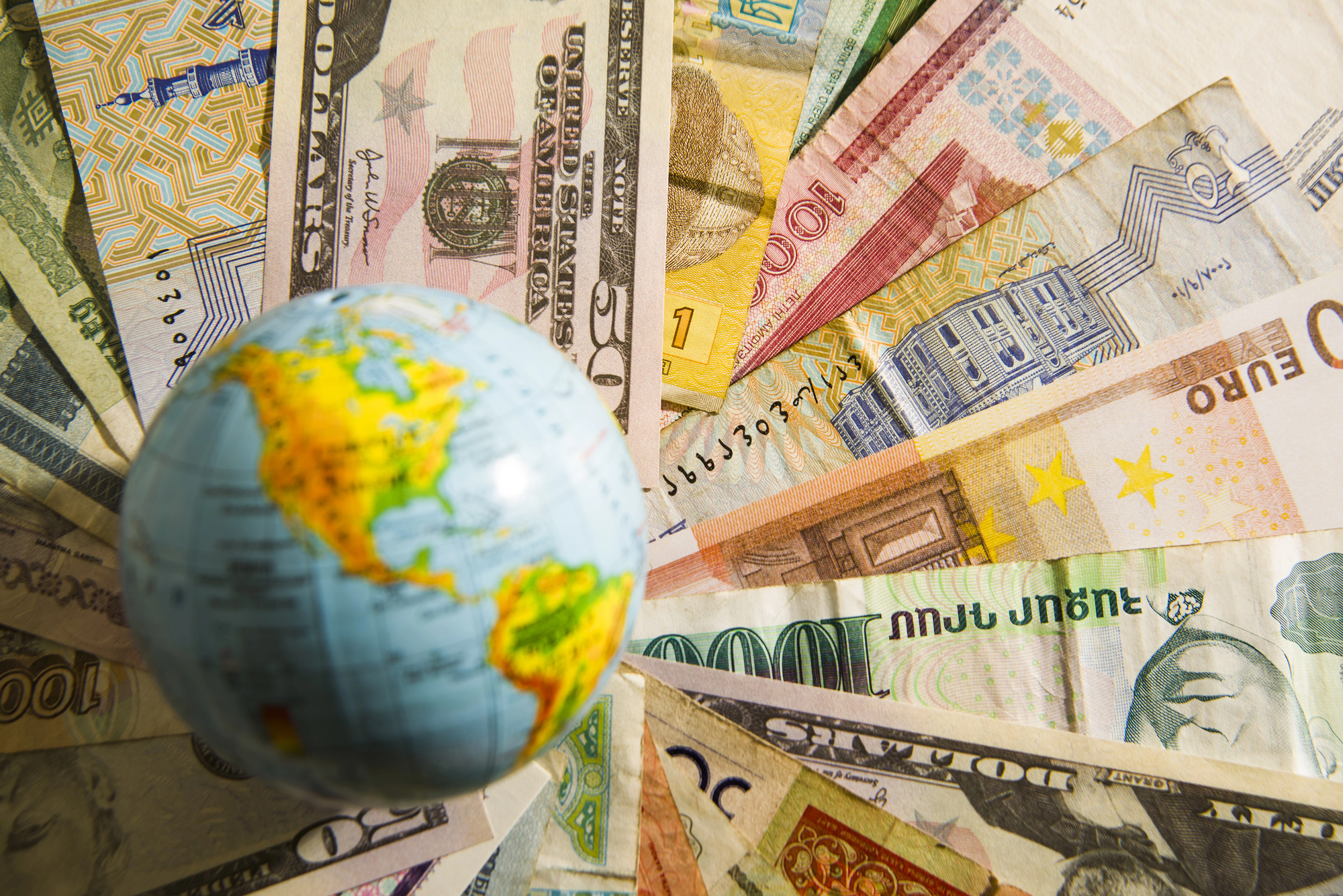 IIF: debito mondiale ai massimi, resilienza o rischio?
